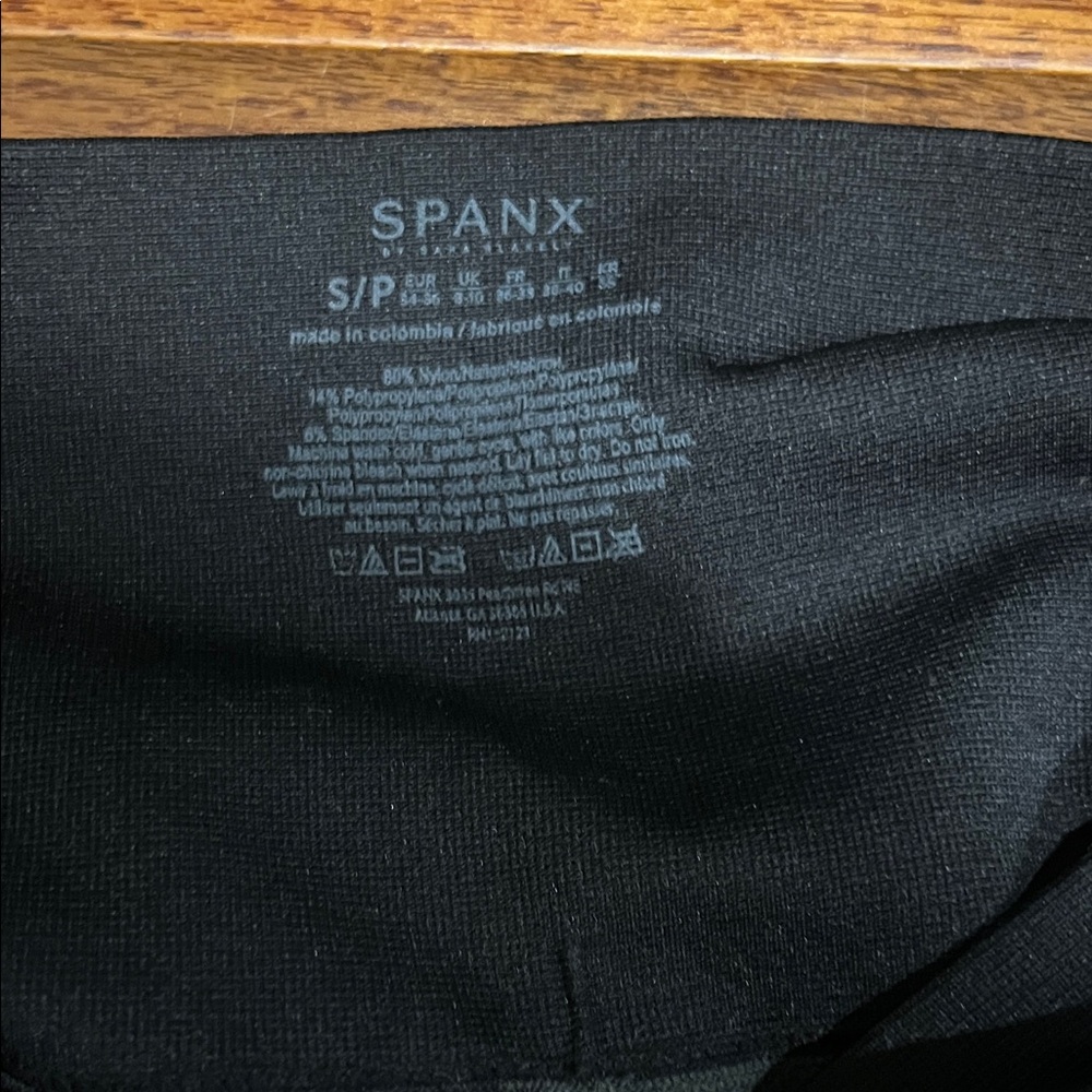 Spanx great condition black compression leggings … - image 2